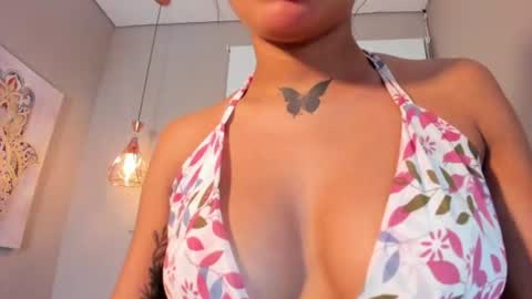 Snapshot of scarlet_vixen_ chatting on July 2026 03:23:02 PM scarlet_vixen_ online show from July 2026 03:23:02 PM