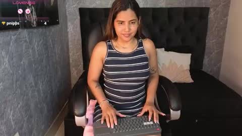 Scarlet online show from December 2025 03:51:02 PM