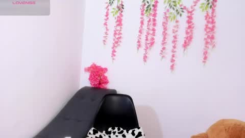 Snapshot of scarletbaker__ chatting on May 2026 02:22:01 PM Scarlet online show from May 2026 02:22:01 PM