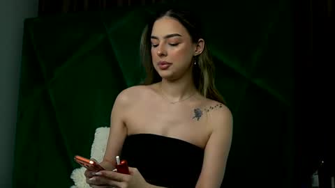 Scarlet online show from February 2026 11:06:01 PM