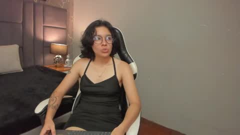 Snapshot of scarleth_blaze chatting on May 2026 02:49:02 AM scarleth_blaze online show from May 2026 02:49:02 AM