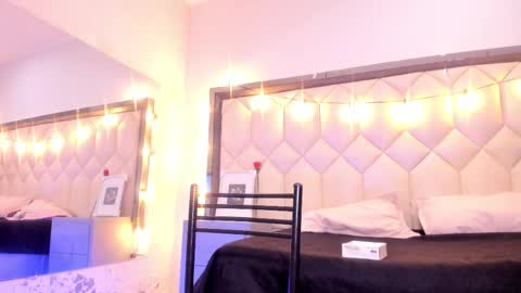 Snapshot of scarlethbigbug chatting on February 2026 01:31:01 PM scarlethbigbug online show from February 2026 01:31:01 PM