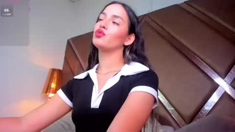 Snapshot of scarlethcollins_ chatting on June 2026 11:57:01 AM Scarleth online show from June 2026 11:57:01 AM