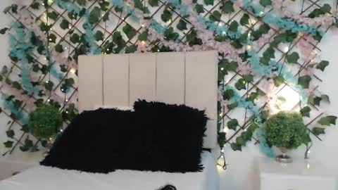 scarlet  online show from February 2026 10:43:01 AM