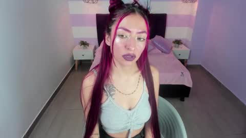 Scarlett online show from November 2025 01:55:01 PM