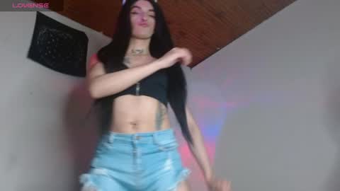 Snapshot of scarlett_crastrawberry chatting on June 2026 11:03:01 PM scarlet online show from June 2026 11:03:01 PM