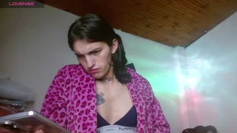 Snapshot of scarlett_crastrawberry chatting on July 2026 05:48:02 PM scarlet online show from July 2026 05:48:02 PM