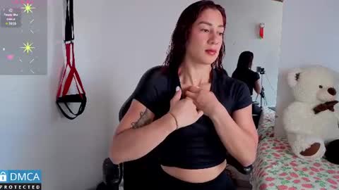 Snapshot of scarlett_fire5 chatting on July 2026 05:18:02 PM scarlett_fire5 online show from July 2026 05:18:02 PM
