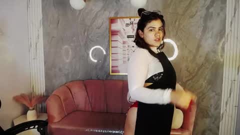 Snapshot of scarlett_jhonson_ch chatting on May 2026 12:45:01 PM scarlett_jhonson_ch online show from May 2026 12:45:01 PM