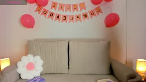 Snapshot of scarlett_lewis2 chatting on July 2026 05:42:02 AM SweetScarlett online show from July 2026 05:42:02 AM