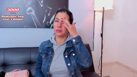 Scarlett online show from December 2024 01:49:02 PM