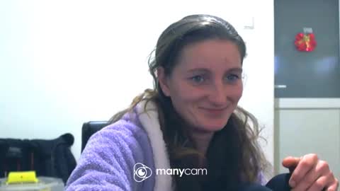 Snapshot of scarlett_queen01 chatting on February 2025 06:58:02 AM scarlett_queen01 online show from February 2025 06:58:02 AM