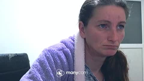 Snapshot of scarlett_queen01 chatting on February 2025 03:31:01 AM scarlett_queen01 online show from February 2025 03:31:01 AM