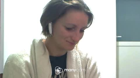 Snapshot of scarlett_queen01 chatting on October 2025 03:13:02 AM scarlett_queen01 online show from October 2025 03:13:02 AM