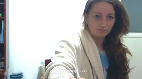 Snapshot of scarlett_queen01 chatting on October 2025 02:20:01 AM scarlett_queen01 online show from October 2025 02:20:01 AM