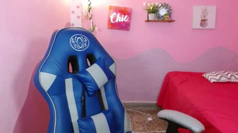 Scarlett 3 online show from January 2026 01:46:01 PM