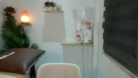 Snapshot of scarlett_sofia69 chatting on June 2026 06:36:02 AM online show from June 2026 06:36:02 AM