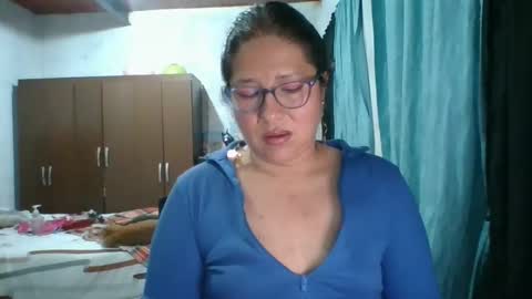 Snapshot of scarlett_widow chatting on October 2025 04:33:01 AM scarlett_widow online show from October 2025 04:33:01 AM