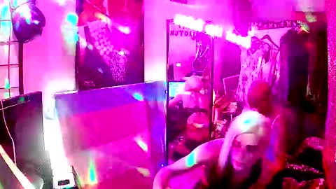 Scarletta Wolf online show from January 2026 07:45:02 AM