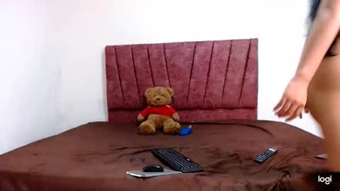 Snapshot of scarlettandbennn chatting on May 2026 05:10:02 PM Scarlett And Benn.... online show from May 2026 05:10:02 PM