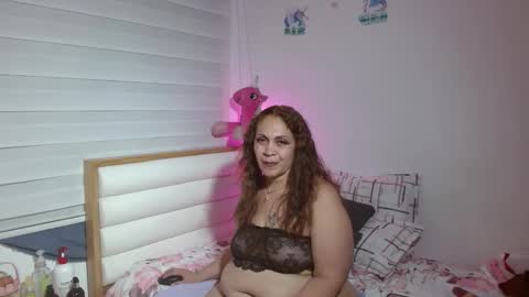 scarlettbooty online show from October 2025 02:22:02 AM