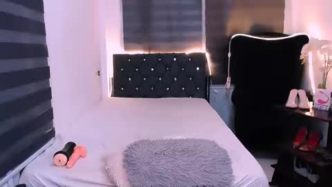 scarlette online show from January 2025 09:20:01 PM