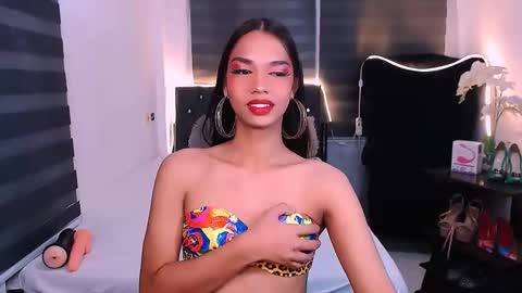 scarlette online show from February 2025 09:36:01 AM