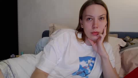 Snapshot of scarlettford chatting on October 2025 03:03:02 PM Scarlett online show from October 2025 03:03:02 PM