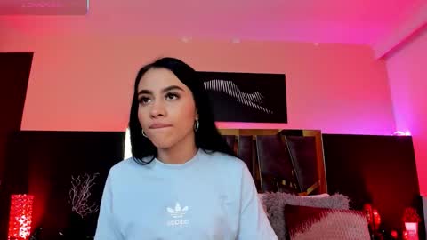 scarlettorres online show from December 2025 07:08:02 PM