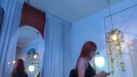 Scarlett online show from November 2025 04:44:02 AM