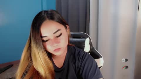 Snapshot of scarletvamp chatting on July 2026 10:43:02 AM scarletvamp online show from July 2026 10:43:02 AM