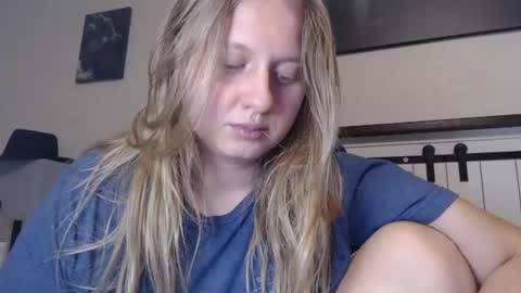 Snapshot of scartit chatting on June 2026 02:24:02 AM ScarTit Bernhard online show from June 2026 02:24:02 AM