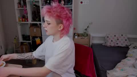 Rina online show from December 2025 07:14:02 AM