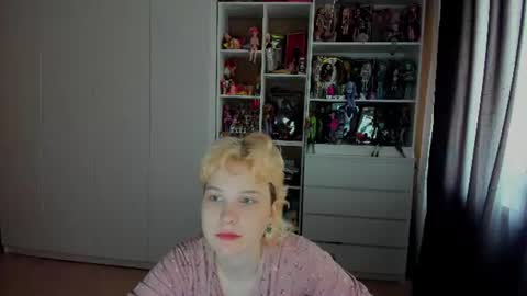 Snapshot of school_love chatting on July 2026 08:06:01 AM Rina online show from July 2026 08:06:01 AM