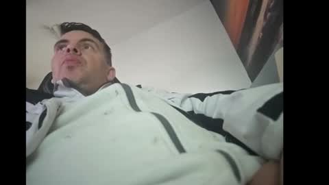 schosch01 online show from March 2025 01:08:01 PM