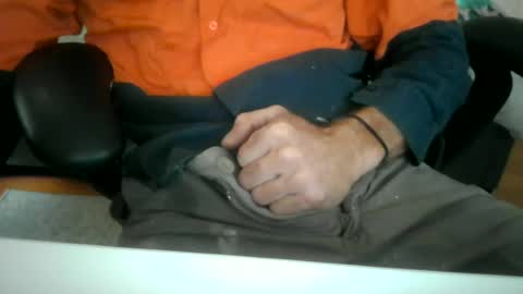 Snapshot of sclad83 chatting on June 2026 04:53:02 AM sclad83 online show from June 2026 04:53:02 AM
