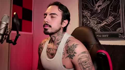Snapshot of scockpion_ chatting on June 2026 09:24:01 AM Alejandro help me to reach 200 thumps up online show from June 2026 09:24:01 AM