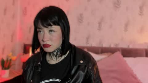 Scolw  online show from November 2025 08:53:02 PM