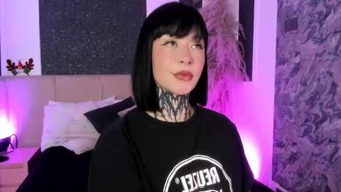 Scolw  online show from December 2025 12:14:02 PM