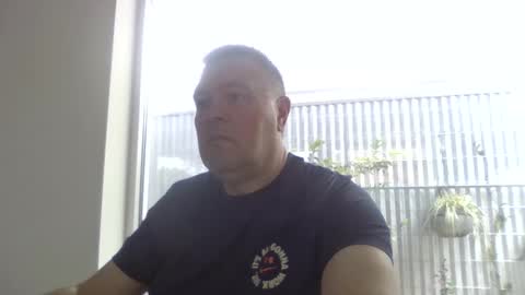 Snapshot of scoobs71 chatting on November 2025 04:14:02 AM Scoobs online show from November 2025 04:14:02 AM