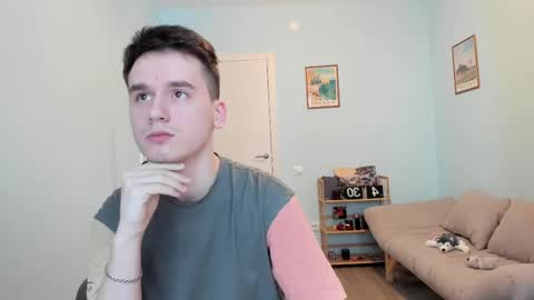 Thomas brunette and Alex blond online show from February 2025 08:16:01 AM