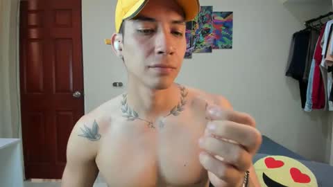 Daniel martinez - Independent model online show from October 2025 06:32:01 PM