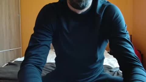 Snapshot of scotty_98 chatting on December 2024 12:37:01 PM scotty_98 online show from December 2024 12:37:01 PM