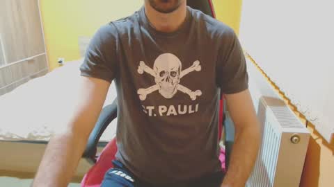 Snapshot of scotty_98 chatting on February 2025 06:42:01 PM scotty_98 online show from February 2025 06:42:01 PM