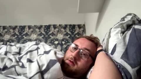 Snapshot of scousegay4 chatting on October 2025 09:08:02 AM StraightScouse online show from October 2025 09:08:02 AM