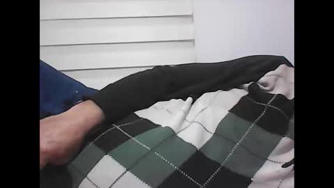 Snapshot of screw2 chatting on March 2026 10:01:01 PM Evren online show from March 2026 10:01:01 PM