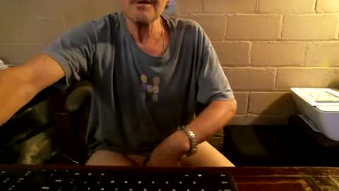 eating pussy  sucking dick online show from October 2025 07:40:02 AM