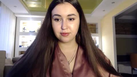 Elizabeth  online show from December 2024 01:11:02 PM