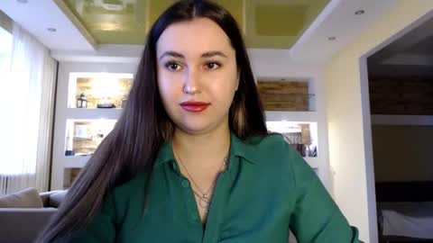 Elizabeth  online show from December 2024 07:58:01 AM