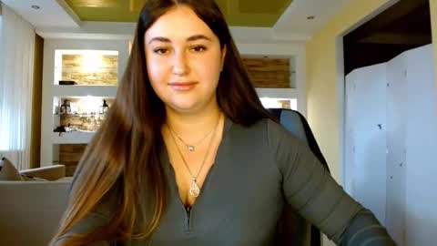 Elizabeth  online show from October 2025 07:04:02 AM